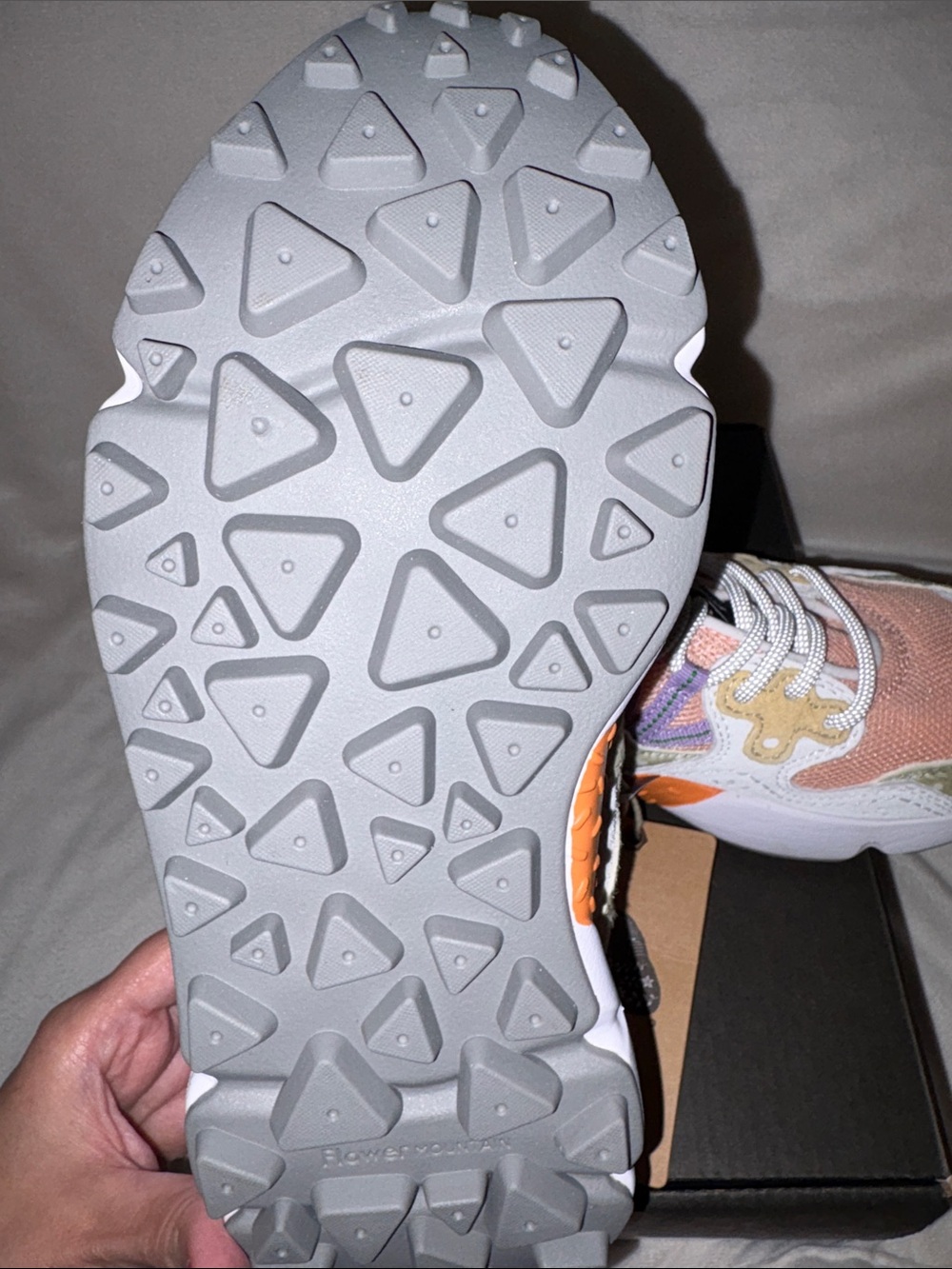 NWT Flower Mountain Yamano 3 Sneaker in LIGHT GREY-WHITE - Picture 14 of 15
